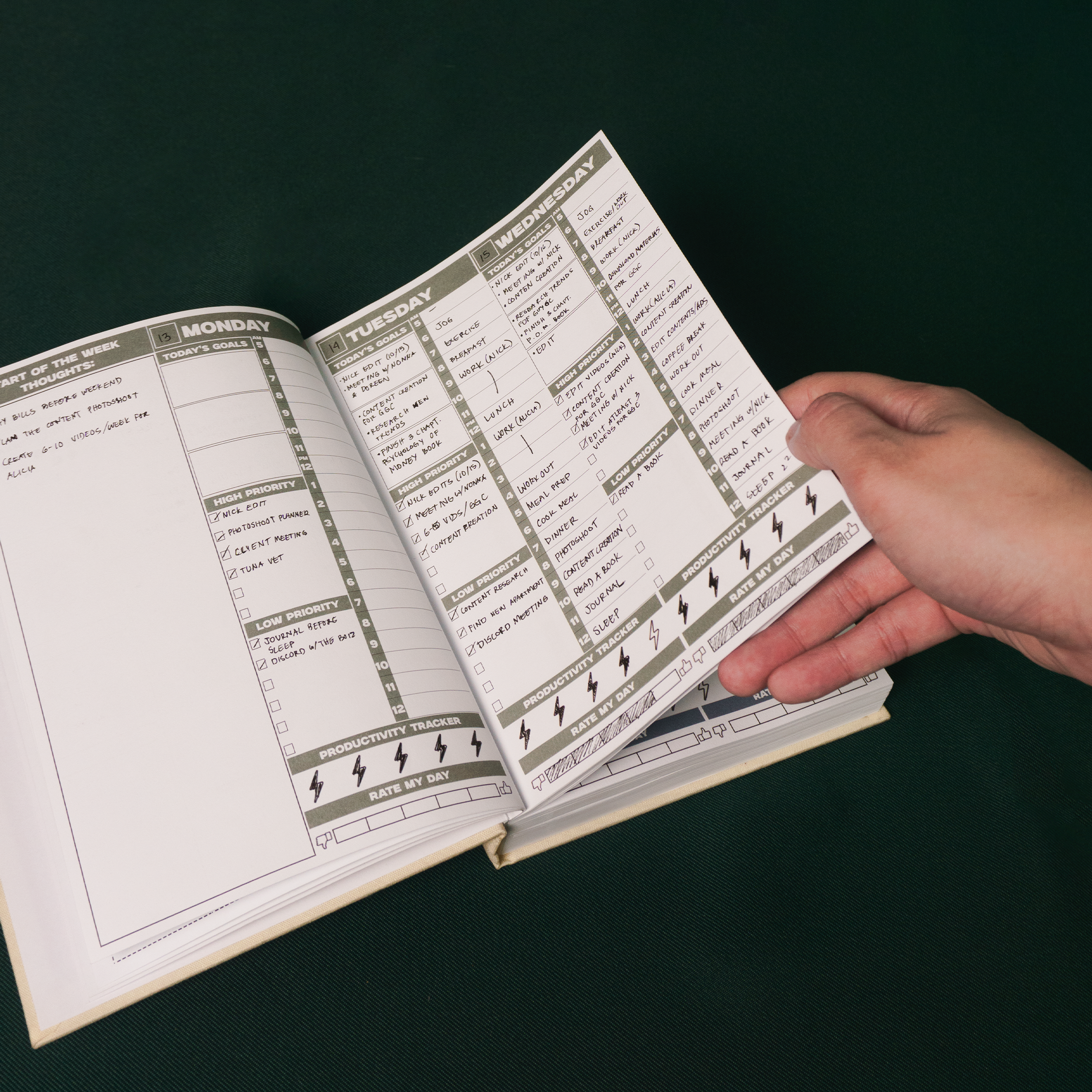 Habit tracking pages inside the Plan Your Growth undated weekly agenda